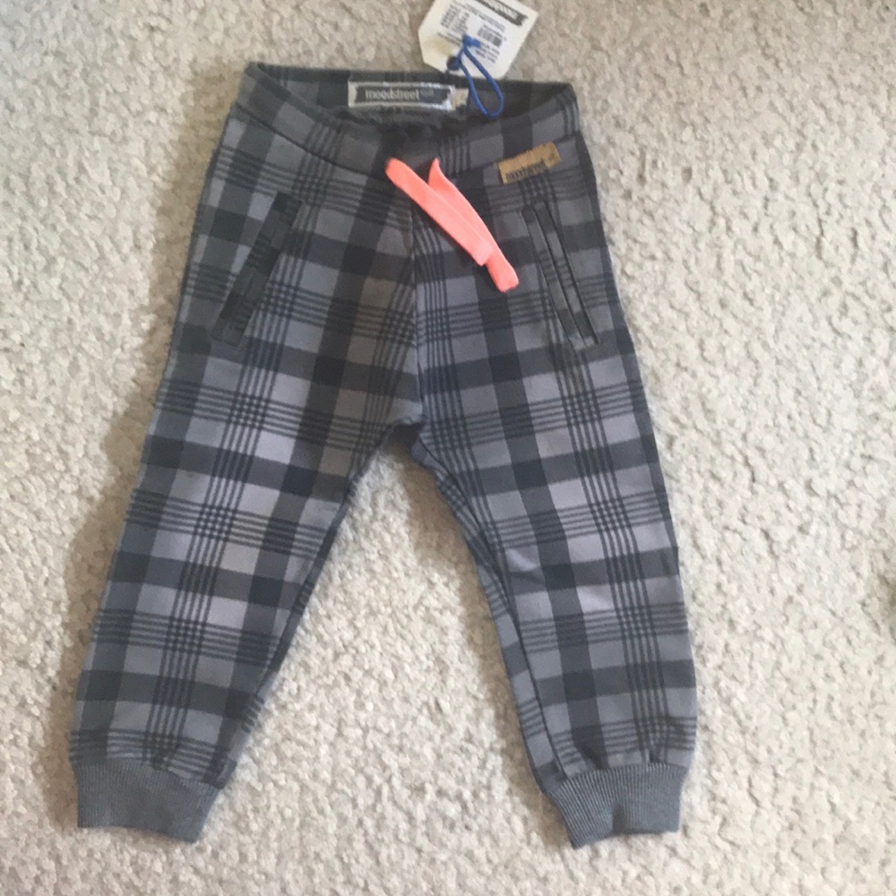 Toddler pants, size 18 to 24 months